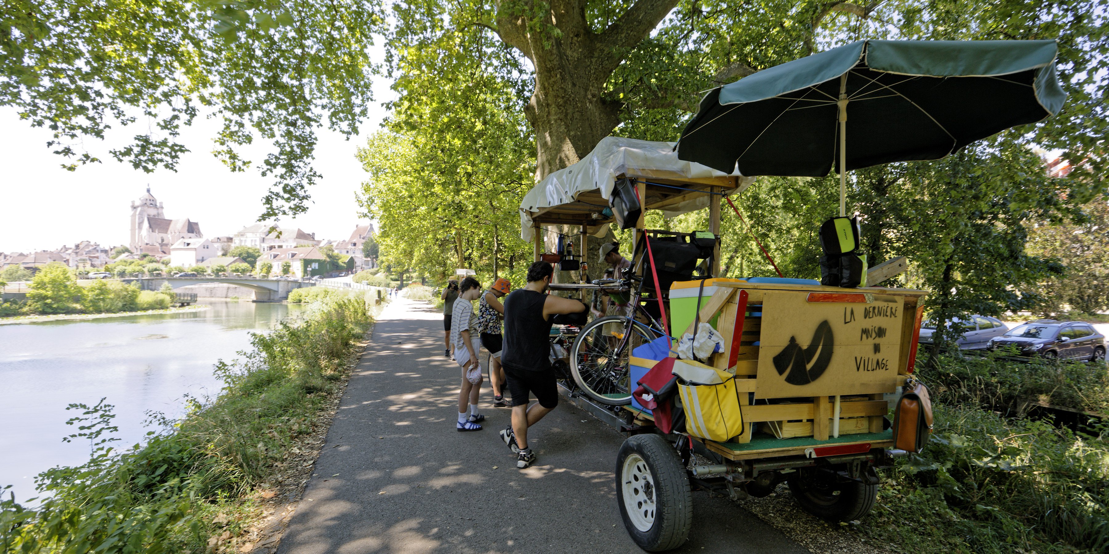 tournées de spectacles écologiques en itinérance en rosalie