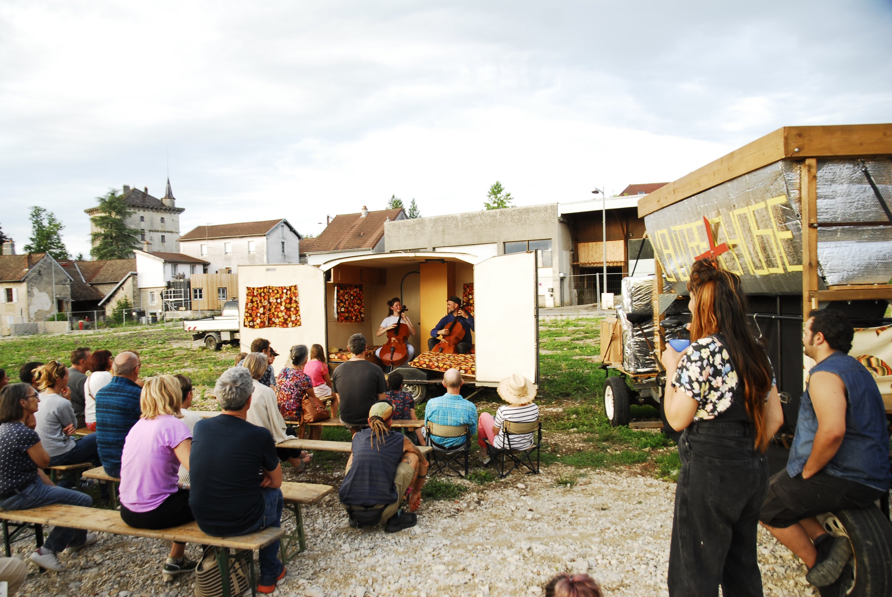 tournées de spectacles écologiques en itinérance en rosalie